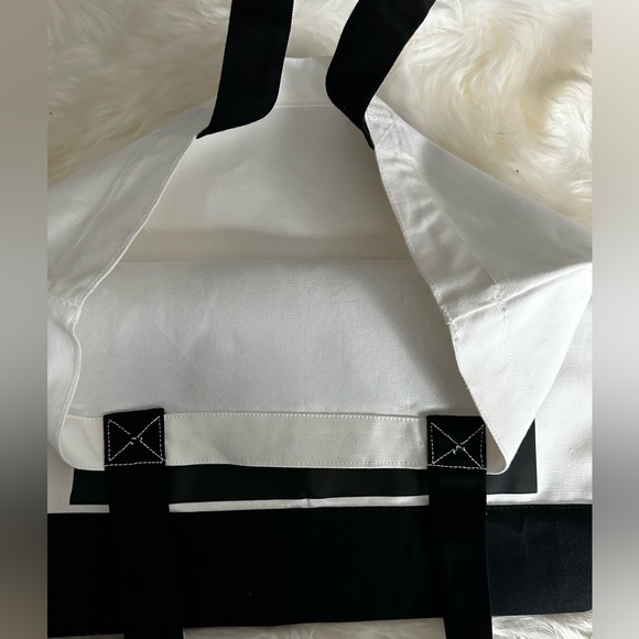 Black and White Tote Bag with Chanel Realcycled Buttons - Picture 7 of 11